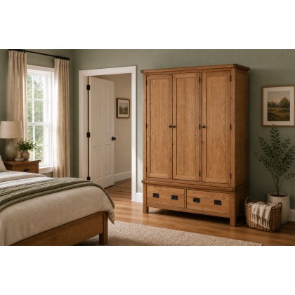 Salisbury Waxed Premium Oak Triple Wardrobe Salisbury Waxed Premium Oak Triple Wardrobe