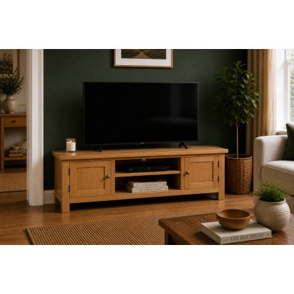 Salisbury Waxed Premium Oak Large Low Line Media Stand Salisbury Waxed Premium Oak Large Low Line Media Stand