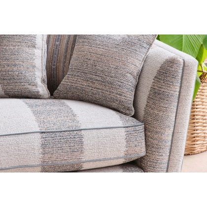 Parker Knoll Harlow Snuggler Chair Parker Knoll Harlow Snuggler Chair
