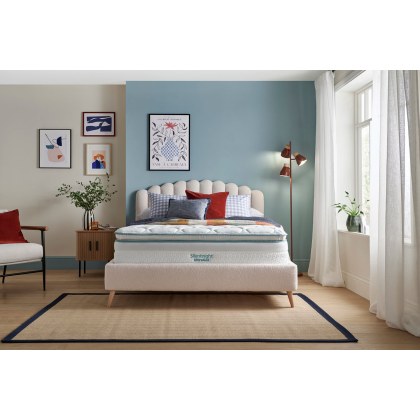 Silentnight UltraGel™ Celestra 2000 Cool-To-Touch Slimline Premium Base Divan Bed Silentnight UltraGel™ Celestra 2000 Cool-To-Touch Slimline Premium Base Divan Bed