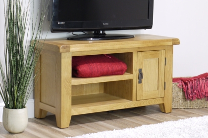 Cotswold Rustic Oak Small TV Stand 91cm Wide Cotswold Rustic Oak Small TV Stand 91cm Wide