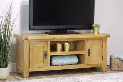 Cotswold Rustic Oak Large TV Stand 120cm Wide Cotswold Rustic Oak Large TV Stand 120cm Wide