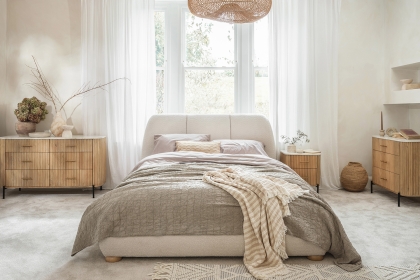 Reed Chunky Boucle Bedframe Reed Chunky Boucle Bedframe