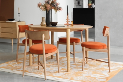 G Plan Winchester Retro Oak 130-170cm Rounded Extending Dining Table G Plan Winchester Retro Oak 130-170cm Rounded Extending Dining Table