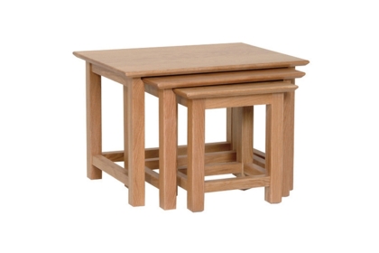 Moda Solid Oak Nest Of Tables