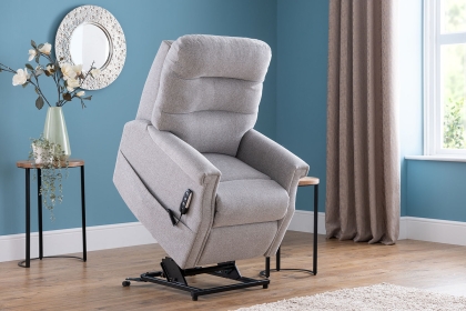Celebrity Furniture Sandhurst Grande Motor Riser Recliner Chair Celebrity Furniture Sandhurst Grande Motor Riser Recliner Chair