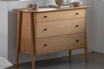Gallery Direct Hatfield Natural Oak 3 Drawer Chest of Drawers Gallery Direct Hatfield Natural Oak 3 Drawer Chest of Drawers