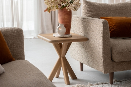 Flynn Natural Oak Lamp Table Flynn Natural Oak Lamp Table