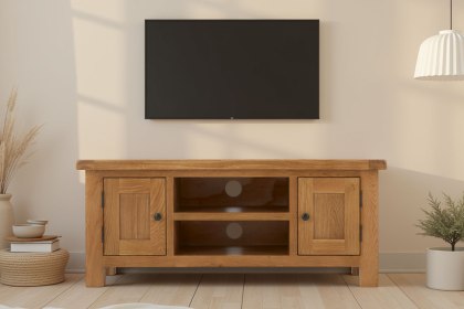 Salisbury Waxed Premium Oak Large Media Stand Salisbury Waxed Premium Oak Large Media Stand