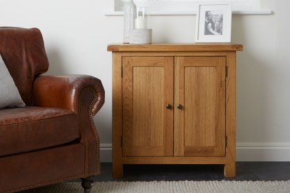 Salisbury Waxed Premium Oak Mini Cupboard Salisbury Waxed Premium Oak Mini Cupboard