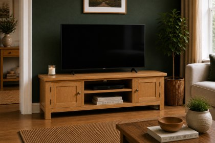 Salisbury Waxed Premium Oak Large Low Line Media Stand Salisbury Waxed Premium Oak Large Low Line Media Stand