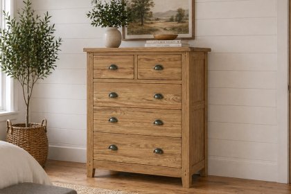 Burford Country Oak 2 Over 3 Chest of Drawers Burford Country Oak 2 Over 3 Chest of Drawers