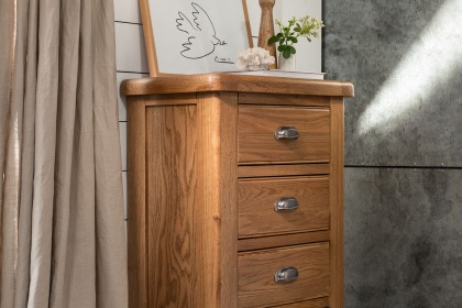 Tewkesbury Smoked Oak 4 Drawer Chest of Drawers Tewkesbury Smoked Oak 4 Drawer Chest of Drawers