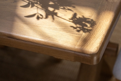 Tewkesbury Smoked Oak Cross-Leg 200-250cm Ext Dining Table Set with x6 Slat Back Chairs & Bench Tewkesbury Smoked Oak Cross-Leg 200-250cm Ext Dining Table Set with x6 Slat Back Chairs & Bench