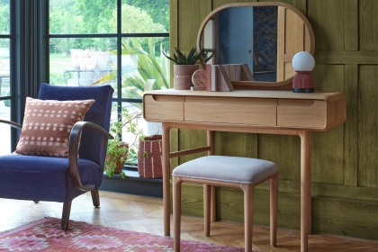 G Plan Winchester Retro Oak Dressing Table with Mirror G Plan Winchester Retro Oak Dressing Table with Mirror