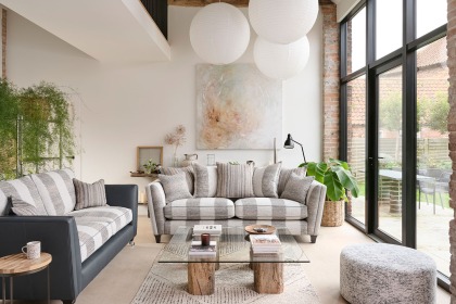 Parker Knoll Harlow Pillow Back Large 2 Seater Sofa Parker Knoll Harlow Pillow Back Large 2 Seater Sofa