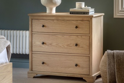 Gallery Direct Malvern Natural Oak 3 Drawer Chest of Drawers Gallery Direct Malvern Natural Oak 3 Drawer Chest of Drawers