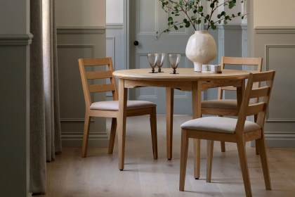 Gallery Direct Malvern Natural Oak Round Extending 100-155cm Dining Table Gallery Direct Malvern Natural Oak Round Extending 100-155cm Dining Table