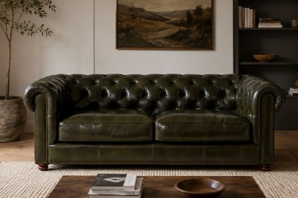 Buckland Chesterfield 2.5 Seater Sofa with Buttoned Back Buckland Chesterfield 2.5 Seater Sofa with Buttoned Back