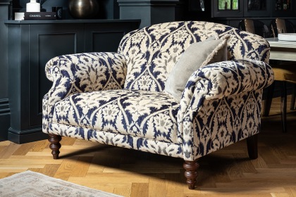 Tetrad Heritage Tallis Snuggler Chair Tetrad Heritage Tallis Snuggler Chair