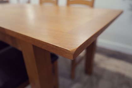 Chester Oak Extending 120-150cm Dining Table Set Chester Oak Extending 120-150cm Dining Table Set