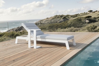 Dasia Luxury Outdoor Sun Lounger in White Aluminium & Pebble Grey Cushion Dasia Luxury Outdoor Sun Lounger in White Aluminium & Pebble Grey Cushion