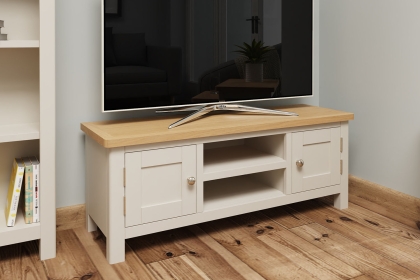 Oak City - Dorset Oak 120cm Large TV Unit For Screens Up To 55" | Truffle Grey Oak City - Dorset Oak 120cm Large TV Unit For Screens Up To 55" | Truffle Grey