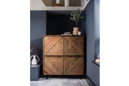 Hudson Solid Oak Highboard Hudson Solid Oak Highboard