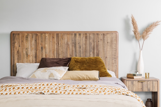 Distressed store wood headboard