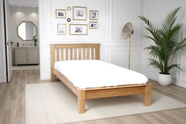 Moda Solid Oak Bedframe Moda Solid Oak Bedframe
